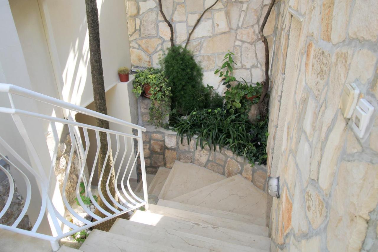 Apartments Miovic Молунат Екстер'єр фото