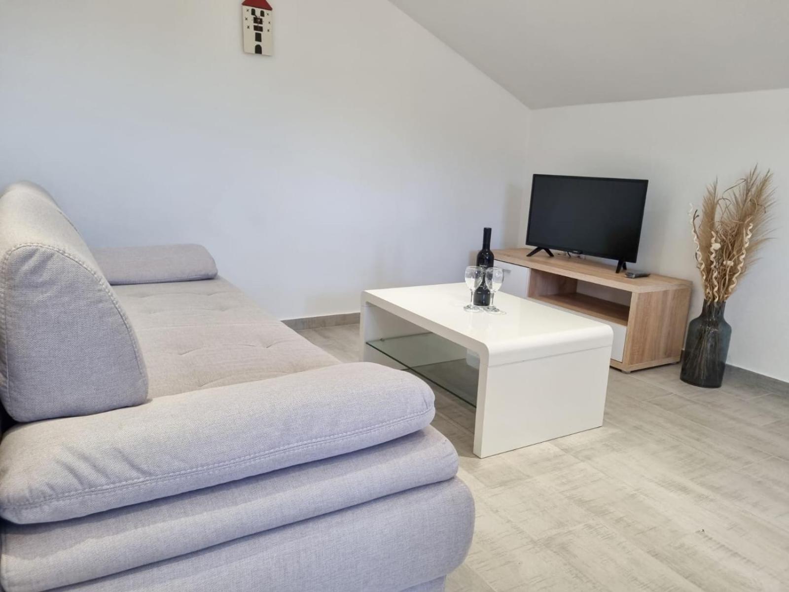 Apartments Miovic Молунат Екстер'єр фото